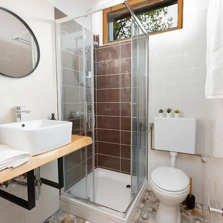 בקתה Black Lokve *