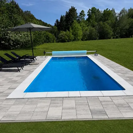 Chalet Black Lokve Homer